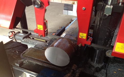 竹根滩镇卧式带锯床加工时出现明显振荡如何排查？